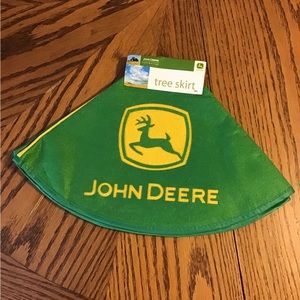 2008 John deer tree skirt  never opened
